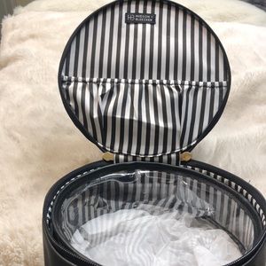 Hudson & Bleecker Travel/Makeup Case